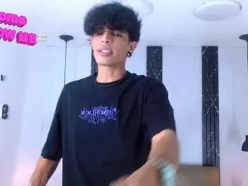 franvill_trato on Chaturbate