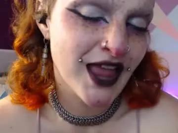 friskyflowers on Chaturbate