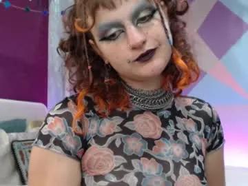 friskyflowers on Chaturbate