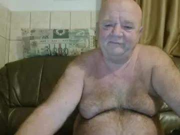 fullballs6 on Chaturbate