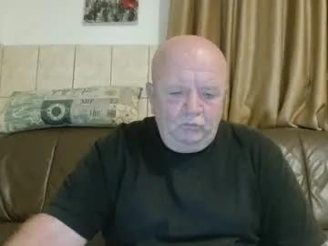 fullballs6 on Chaturbate