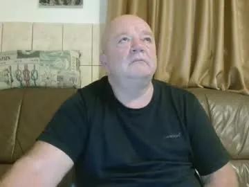 fullballs6 on Chaturbate