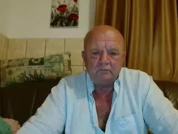 fullballs6 on Chaturbate