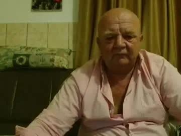 fullballs6 on Chaturbate