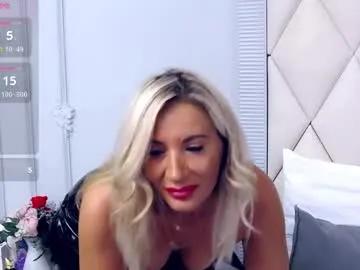 ginabear on Chaturbate