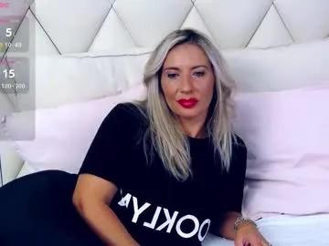 ginabear on Chaturbate