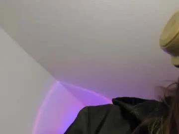 hat_girl on Chaturbate