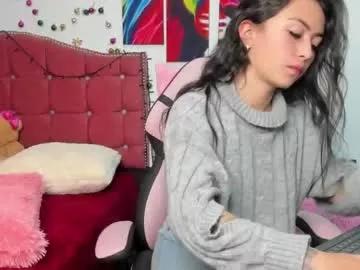 holly_rose69 on Chaturbate