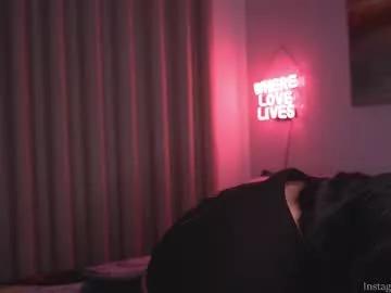 hollylinder_ on Chaturbate