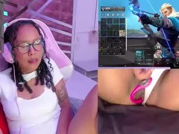 hyliebloom on Chaturbate