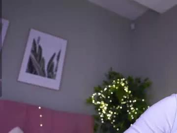 islandladies on Chaturbate 