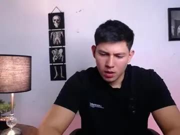 james_cr on Chaturbate