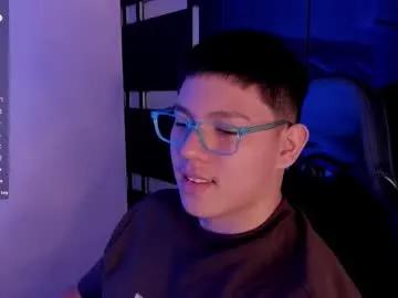 james_cr on Chaturbate