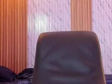 james_jonnes from Chaturbate