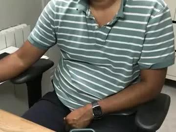 joeshades21 on Chaturbate