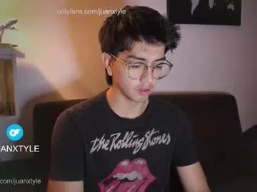 juancamroom on Chaturbate