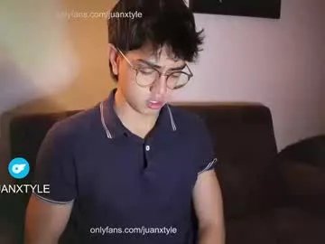 juancamroom on Chaturbate