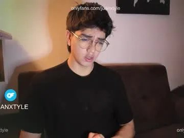 juancamroom on Chaturbate