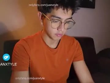juancamroom on Chaturbate