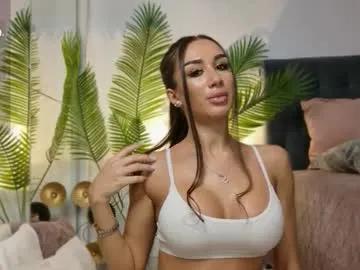 juliaquin on Chaturbate