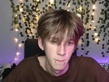 kaislutx on Chaturbate