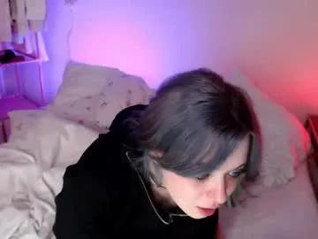 katie_deville on Chaturbate