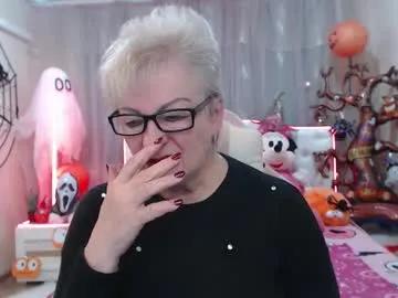 kaylesmoll on Chaturbate