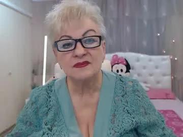 kaylesmoll on Chaturbate