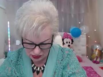 kaylesmoll on Chaturbate