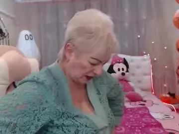 kaylesmoll on Chaturbate