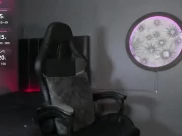 khriss_brown on Chaturbate