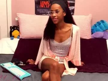 kira21_13 on Chaturbate