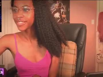 kira21_13 on Chaturbate