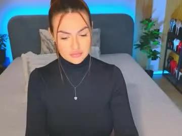 kira_sexxx on Chaturbate