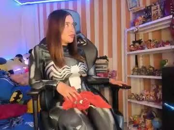 kloelamaravilla18 from Chaturbate