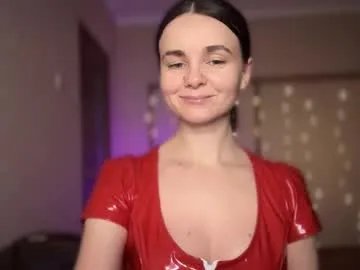lanaloulou on Chaturbate