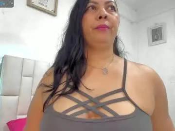 latinlove_sexygirls on Chaturbate