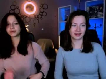 laura_queen_ from Chaturbate