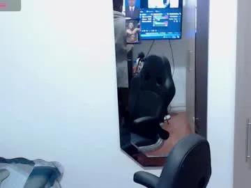 leo_muscleboy from Chaturbate