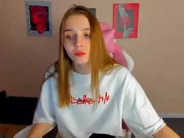 lina_reeds on Chaturbate