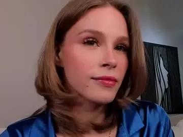 lipswithsweetonthem on Chaturbate