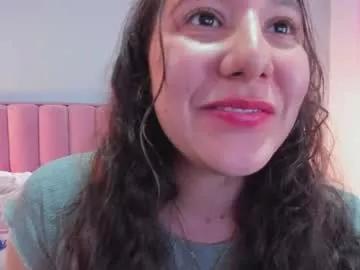 little_sparkles_0f_l0v3 on Chaturbate