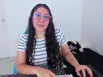 little_sparkles_0f_l0v3 on Chaturbate