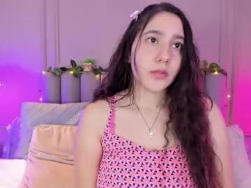 little_sparkles_0f_l0v3 on Chaturbate