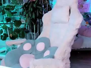 littleflufflepuff on Chaturbate 