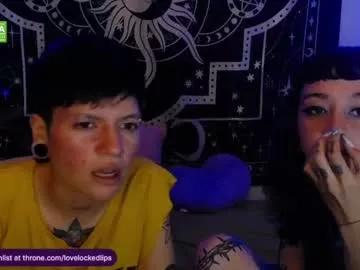 lovelockedlips on Chaturbate