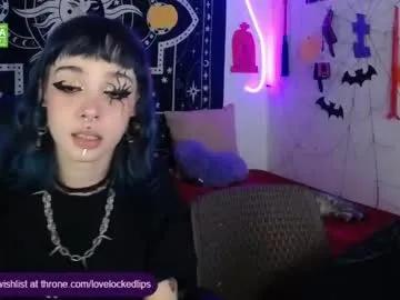 lovelockedlips on Chaturbate