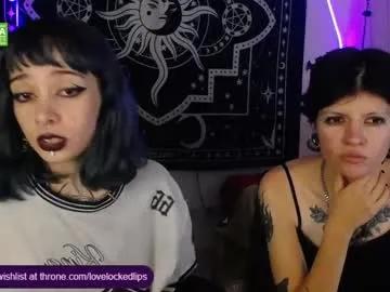 lovelockedlips on Chaturbate