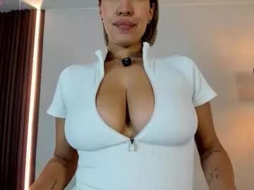 luvely_unique on Chaturbate 