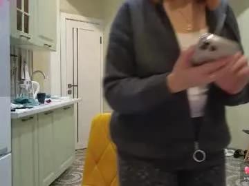 lyboff72 from Chaturbate